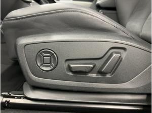 Audi Q3 S line 40 TFSI qu. S tr. AHK STDHZG RFK LED