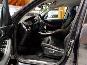 BMW X5 xDrive 45 AHK Laser Navi