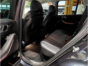BMW X5 xDrive 45 AHK Laser Navi