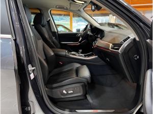 BMW X5 xDrive 45 AHK Laser Navi