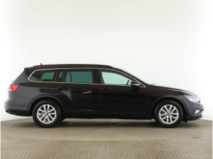 Volkswagen Passat Variant 2.0 TDI Business *AHK*StandH*LED*SHZ*RFK*