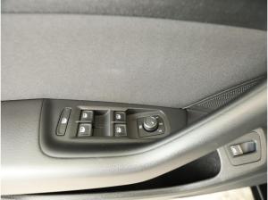 Volkswagen Passat Variant 2.0 TDI Business *AHK*StandH*LED*SHZ*RFK*