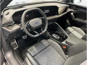 Audi Q5 SUV edition one mit Akzenten mythosschwarz e-hybrid quattro S tronic