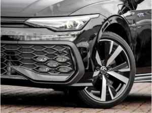 Volkswagen Golf VIII GTE FACELIFT Hybrid DSG ACC DCC AHK BLACK STYLE HEAD UP