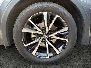 Toyota C-HR 2,0 Teamplayer +Technik-Paket +1,99%