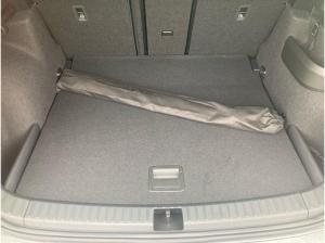 Skoda Karoq Tour 1,5 TSI DSG ACC Kamera SHZ AHK*SOFORT VERFÜGBAR