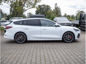 Ford Focus ST X Turnier Plus 2.3l SHZ ACC HUD B&O LED PANO -nur noch in rot verfügbar-