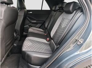Volkswagen T-Roc R-Line 1.5 TSI 5JGAR IQ.Light ACC Digital