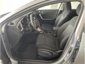 Kia Ceed cee'd / MJ25 1.5 T-GDI DCT Navi Kamera SHZ PDC