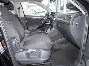 Volkswagen Tiguan Allspace 1.5 TSI Life 7Sitzer AHK LED Nav