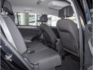 Volkswagen Tiguan Allspace 1.5 TSI Life 7Sitzer AHK LED Nav
