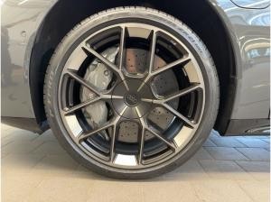 Audi RS e-tron GT performancce quattro Head-Up Laser Massage