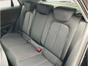 Audi Q2 30 TFSI AHK Schalter Kamera Carplay Allwetter