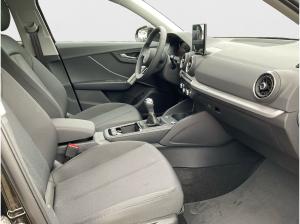 Audi Q2 30 TFSI AHK Schalter Kamera Carplay Allwetter