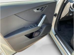 Audi Q2 advanced 35 TDI quattro Matrix Sonos Pano AHK