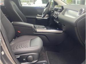 Mercedes-Benz B 200 Progressive Multibeam Rückfahrkamera AHK