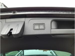 Volkswagen Passat Variant 2.0 TDI Elegance R-Line AHK STHZG