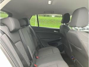 Volkswagen Golf VIII Life 1.5TSI / Navi, App, RFK, LED, ACC