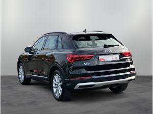 Audi Q3 advanced 35 TDI quattro S-tronic / Navi, AHK