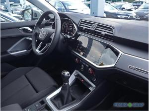 Audi Q3 advanced 35 TFSI AHK Stdhz. Keyless Schalter