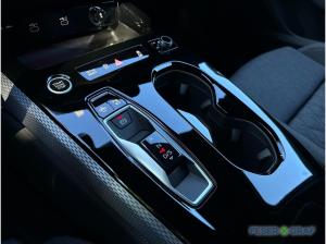 Audi A5 Avant All Black S Line e-hybrid