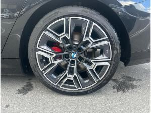 BMW 530 e xDrive Touring - 0,5% Versteuerung - Anhängerkupplung -  Autobahnassistent - Bowers & Wilkins Surr