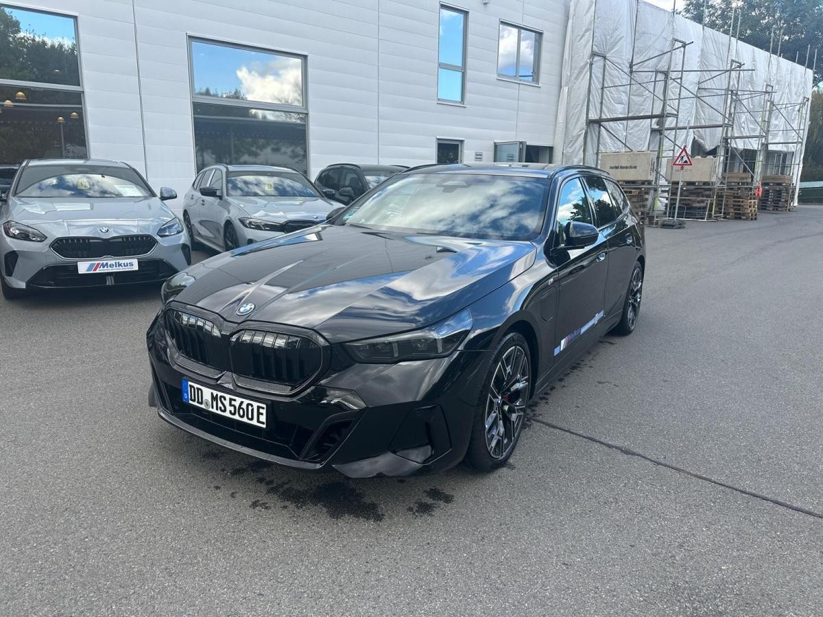 BMW 530 e xDrive Touring - 0,5% Versteuerung - Anhängerkupplung -  Autobahnassistent - Bowers & Wilkins Surr