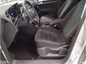 Volkswagen Touran 2.0 TDI DSG HIGHLINE PANO AHK GARANTIE