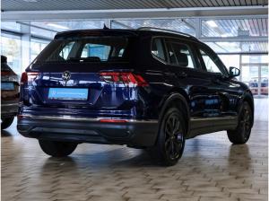 Volkswagen Tiguan 1,5 TSI Allspace Life AHK LED R-Kamera 7Sitzer NaviPro 18Zoll