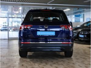 Volkswagen Tiguan 1,5 TSI Allspace Life AHK LED R-Kamera 7Sitzer NaviPro 18Zoll