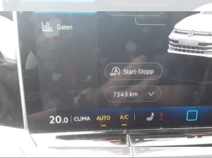 Volkswagen Golf VIII 1,5 TSI Life ACC NaviMedia Head-Up PDC LMR