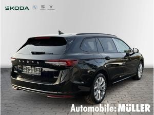 Skoda Superb Combi 2.0 TDI 142 kW 4x4 DSG Selection Allrad HUD AHK Navi digitales Cockpit