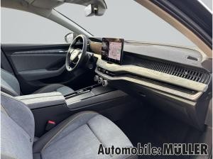 Skoda Superb Combi 2.0 TDI 142 kW 4x4 DSG Selection Allrad HUD AHK Navi digitales Cockpit