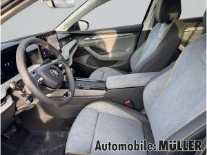 Skoda Superb Combi 2.0 TDI 142 kW 4x4 DSG Selection Allrad HUD AHK Navi digitales Cockpit