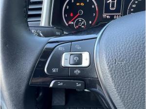 Volkswagen T-Roc 1.0 TSI ACC+PDC+RFK+KLIMA+SHZ+NAVI+MFL+LED