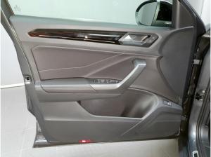 Volkswagen T-Roc R-Line 1.5 l TSI OPF