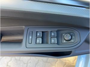 Volkswagen Golf VIII 1.5 eTSI DSG Goal ACC/LED/PDC/SITZHZG.