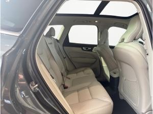 Volvo XC60 Ultra Bright 2026 T8 AWD 8-Gang