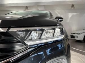 Volkswagen T-Roc Life 1.0 TSI - Navi SHZ LED Leichtmetallräder Kamera App-Connect MFL DAB+ Digital Cockpit