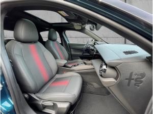 Alfa Romeo Junior IBRIDA Speciale 1.2 VGT MASSAGE+PANORAMA+PDC+KAMERA+CARPLAY+NAVI