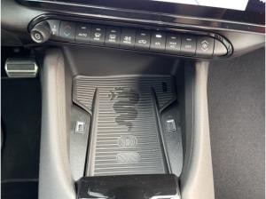 Alfa Romeo Junior IBRIDA Speciale 1.2 VGT MASSAGE+PANORAMA+PDC+KAMERA+CARPLAY+NAVI