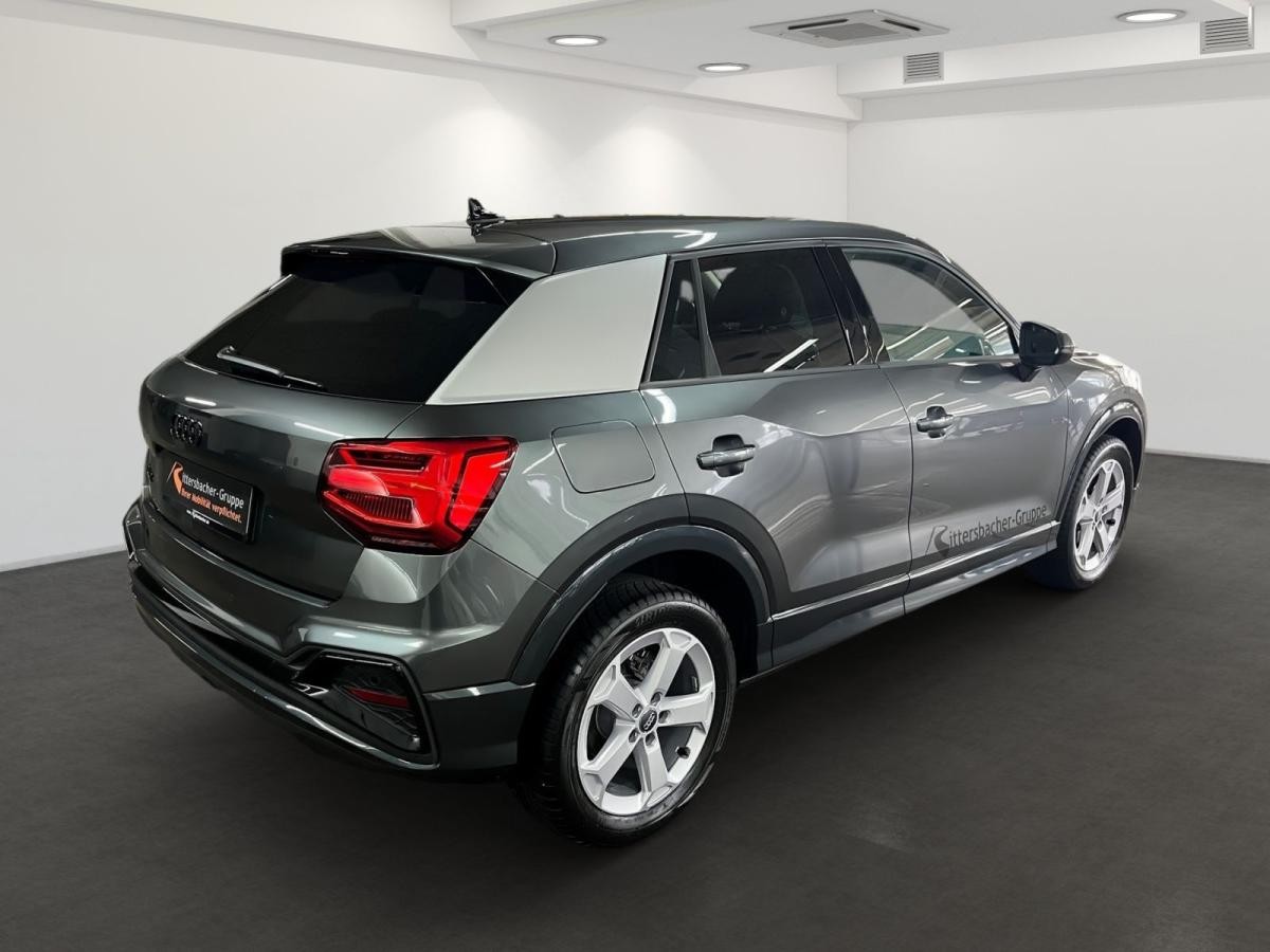 Audi Q2 S line S line Matrix LED AHK Smartph.Interface Assistenzp. Parken