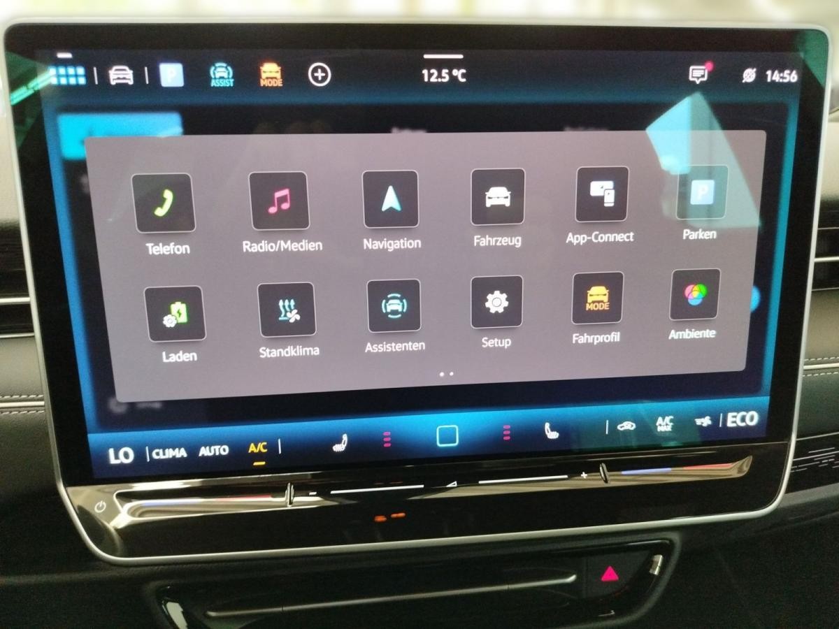 Volkswagen ID.7 Pro Navi AHK Spurwechselassistent LED Heckleuchten DAB+