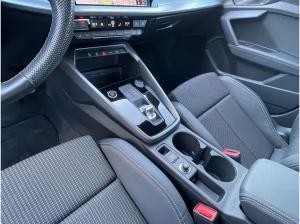 Audi A3 Sportback 30 TFSI LED Navi PDC+ Teilleder