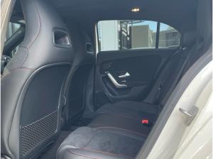 Mercedes-Benz A 200 d AMG Line Panorama Totwinkel 360°Kamera