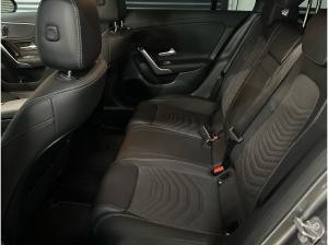 Mercedes-Benz CLA 200 SB Progressive Multibeam Panorama AHK