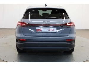 Audi Q4 e-tron e-tron 45 S line P-Dach/20''/W-Pumpe/AHK-Vorb.