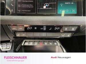 Audi RS3 Sportback 2.5 TFSI quattro S tronic *Panorama*Carbon Spoiler*VMAX280km/h*SONOS*Assistenzpaket*