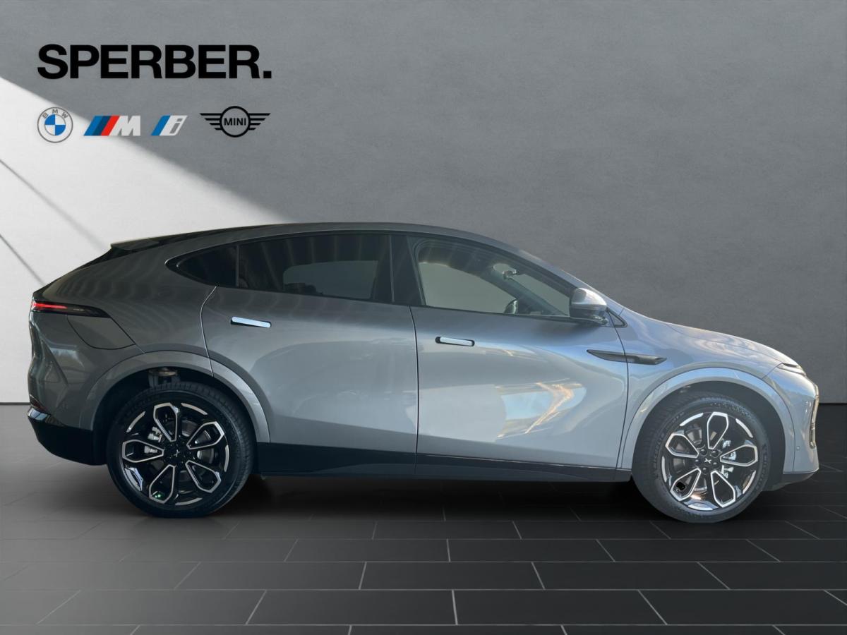 XPENG G6