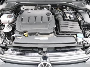 Volkswagen Golf Life 2.0 TDI DSG / Navi, App, LED, ACC, SHZ